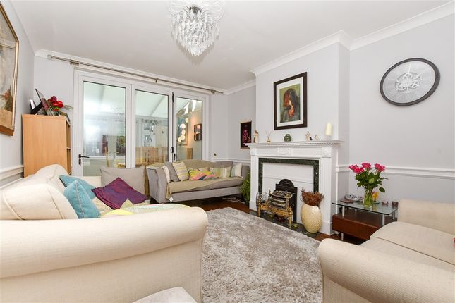 Iberian Avenue, Wallington, Surrey 3 bed semi