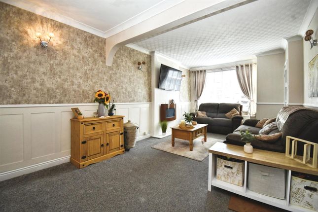 Teesdale Avenue, Hull 2 bed terraced house for sale