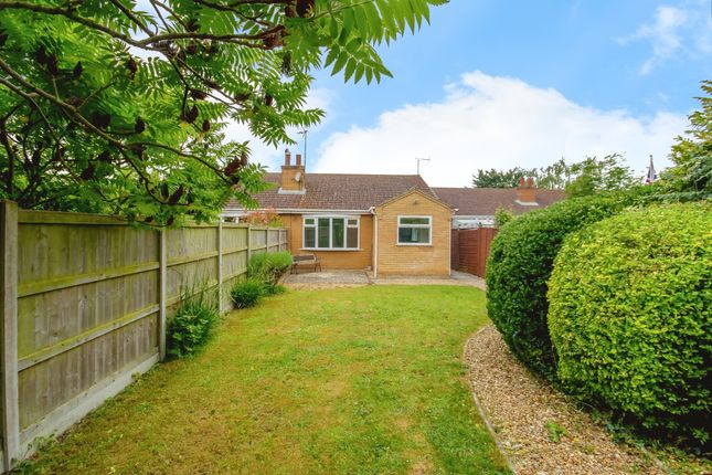 2 bedroom semi-detached bungalow for sale