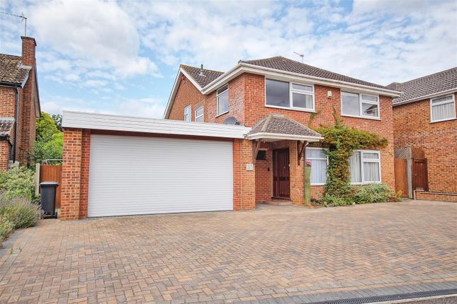 Woodstock Road, Broxbourne EN10 4 bed detached house for sale