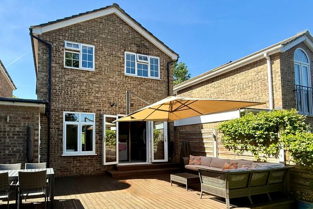 4 bed detached house