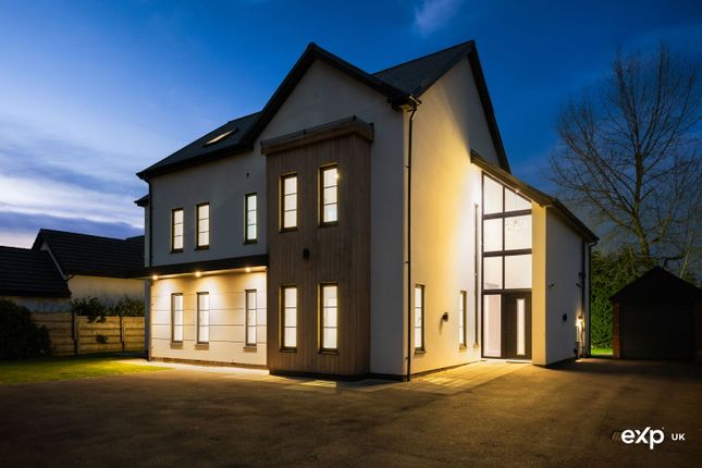 Sheepwalk Lane, Nottingham NG15 5 bed detached house for sale