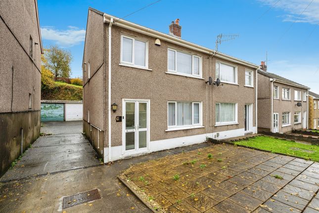 3 bed semi-detached house