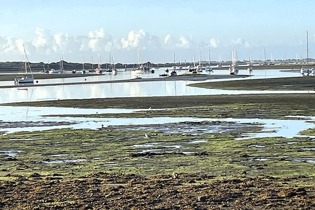 Emsworth 2 bed bungalow for sale