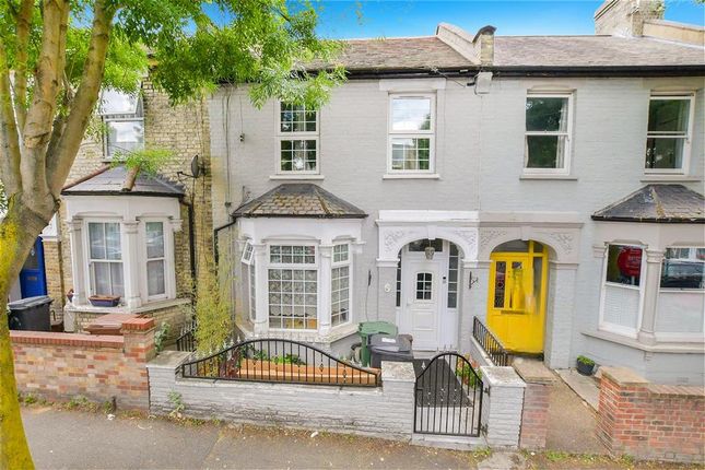 Kenilworth Avenue, Walthamstow 3 bed terraced house for sale