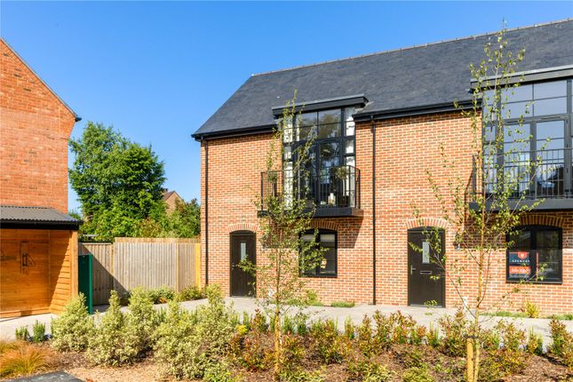 Connaught Place, Hampshire SO42 2 bed end of terrace house for sale