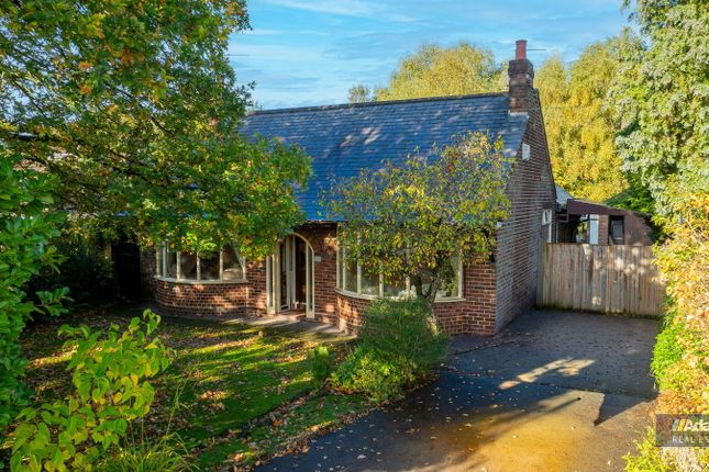 Runcorn Rd WA4 3 bed detached bungalow for sale