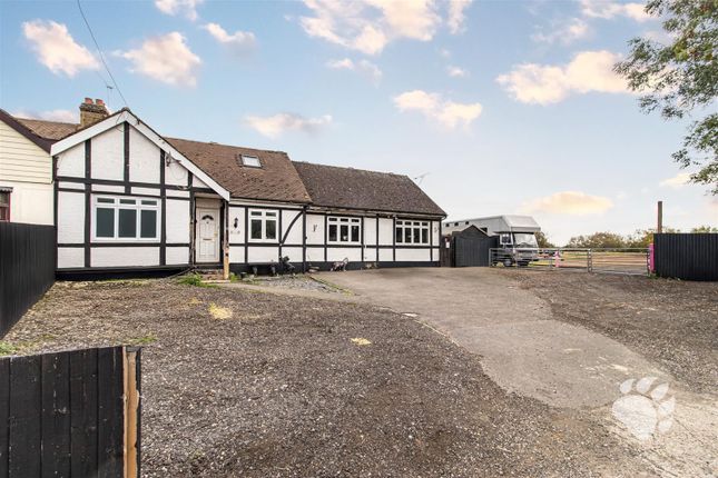 Browns Avenue, Wickford SS11 5 bed chalet for sale