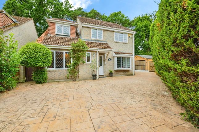 Chestnut Drive, Southampton SO40 5 bed detached house for sale