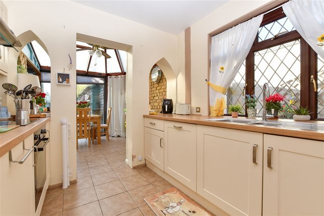 Woodmansterne Lane, Banstead, Surrey 3 bed detached house for sale