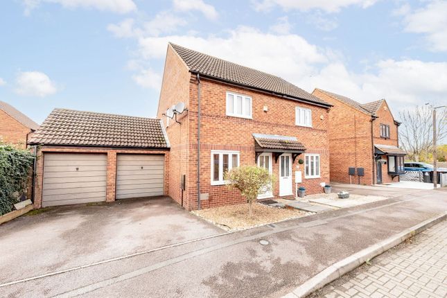 Tredington Grove, Milton Keynes MK7 2 bed semi