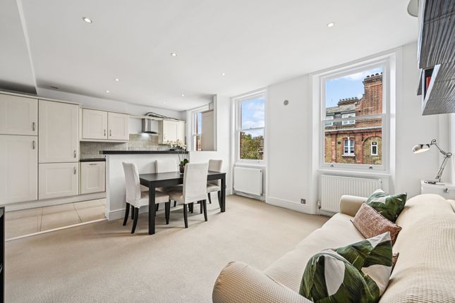 Nevern Square, London, SW5 2 bed apartment for sale