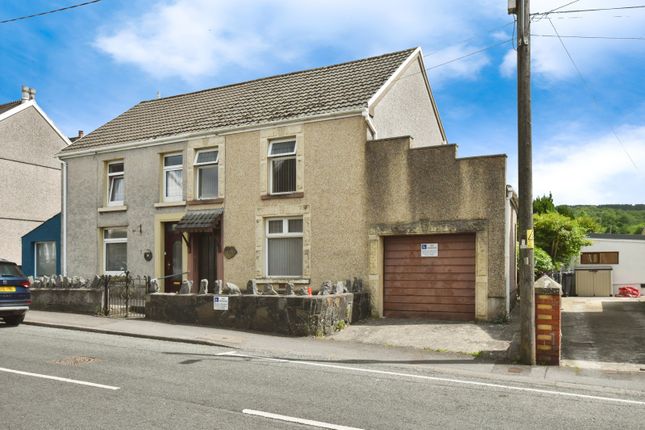3 bed semi-detached house