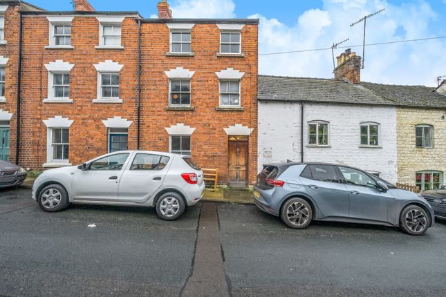 4 bedroom terraced house for sale