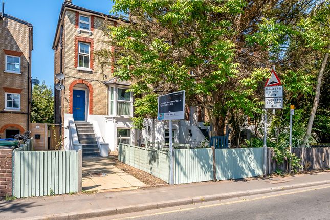 Kingston Road, London, SW19 1 bed flat for sale