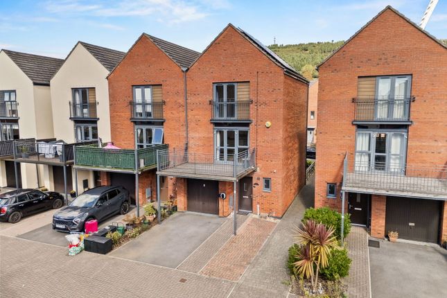 Yr Hafan, Swansea SA1 3 bed townhouse for sale