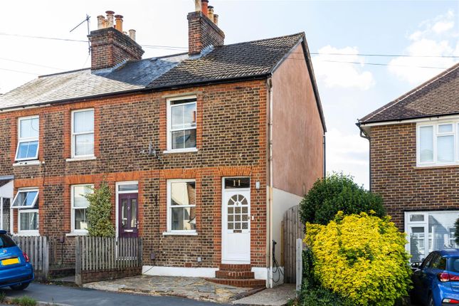 Howard Road, Reigate 2 bed end of terrace house for sale