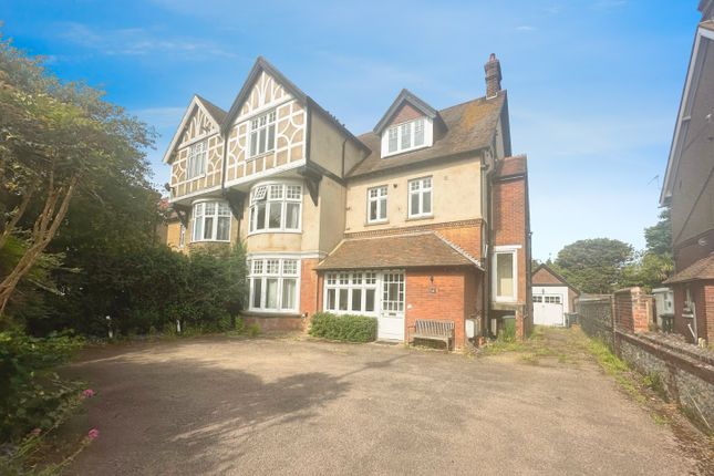 5 bedroom semi-detached house for sale