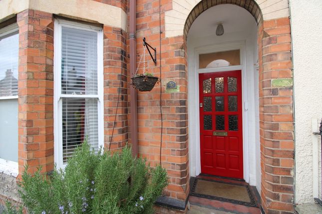 5 bedroom terraced house for sale