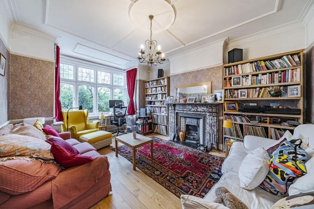 Wyatt Park Road, Streatham Hill... 4 bed semi