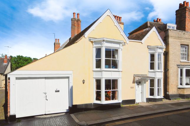 4 bedroom semi-detached house for sale