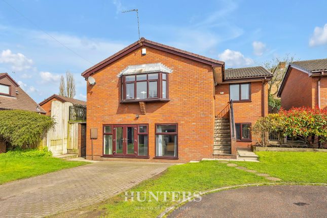 5 bed detached house