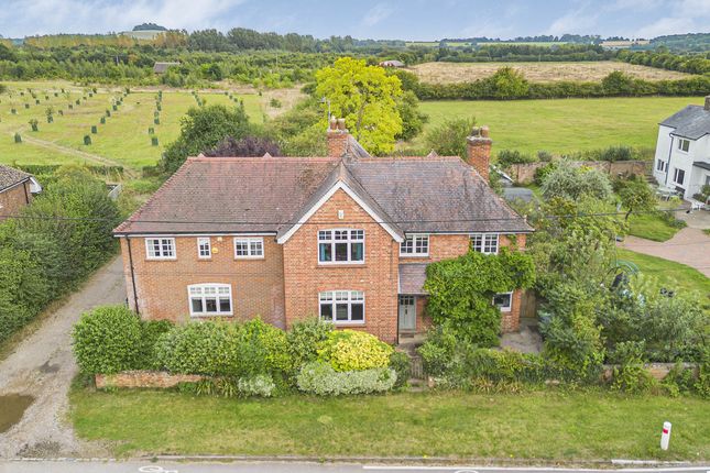 6 bedroom detached house for sale