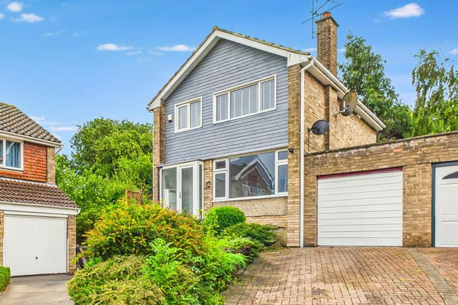 Byrne Court, Arnold, Nottingham 3 bed link detached house for sale