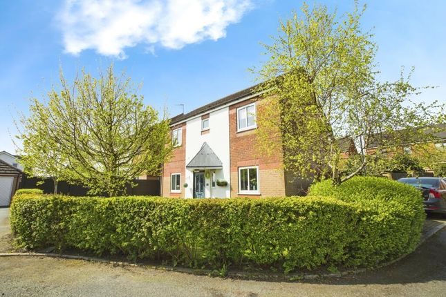 3 bed detached house