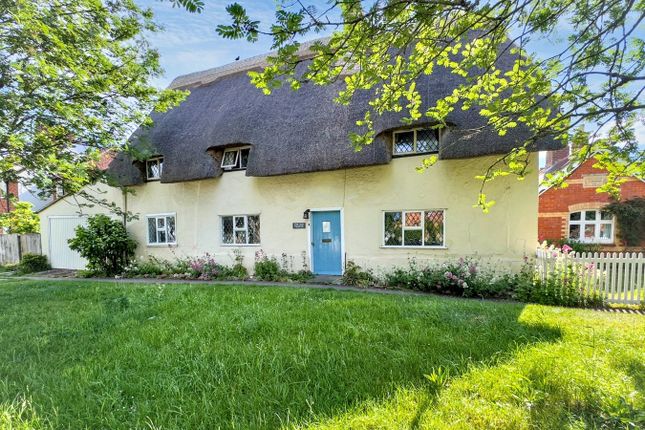 High Street, Childrey, Wantage, OX12 3 bed detached house for sale