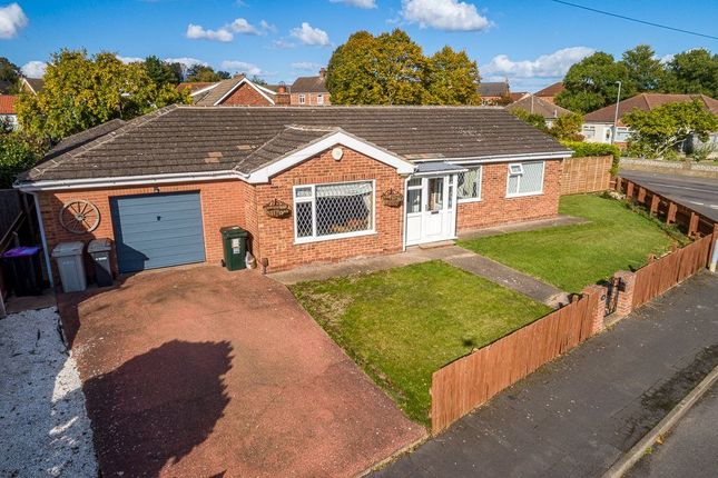 Eastfield Rise, Grimsby DN36 4 bed detached bungalow for sale