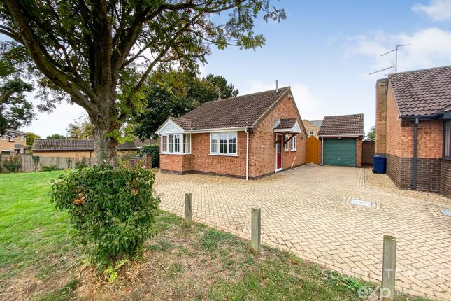 Barnfield Gardens, Peterborough PE7 2 bed detached bungalow for sale