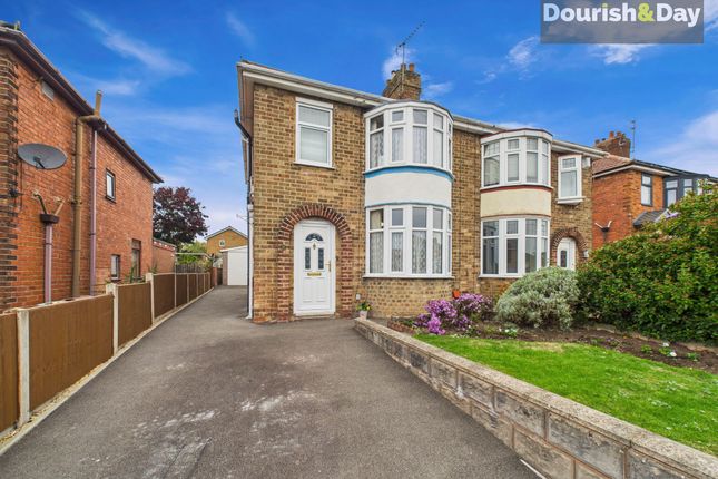 Woodlands Road, Stafford ST16 3 bed semi