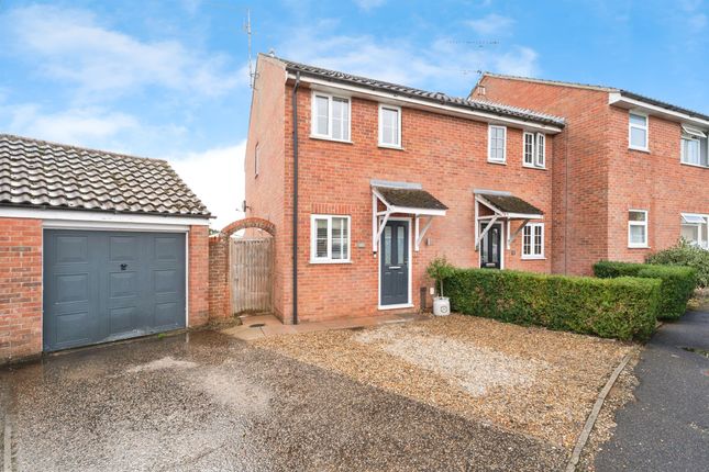 2 bedroom semi-detached house for sale
