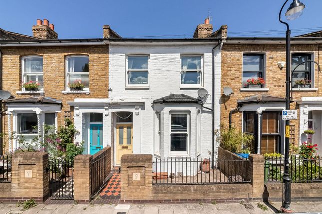 Nigel Road, Peckham Rye, London, SE15 3 bed house for sale