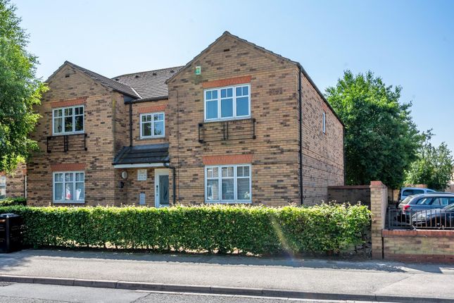 Oak Tree Court, Haxby, York 2 bed apartment for sale