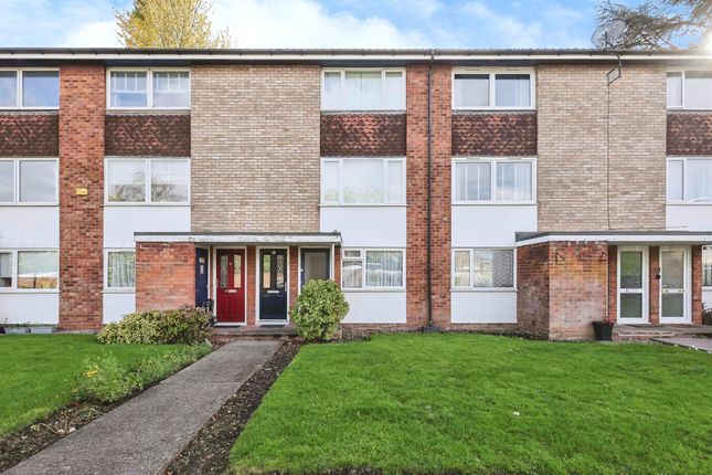 2 bedroom maisonette for sale