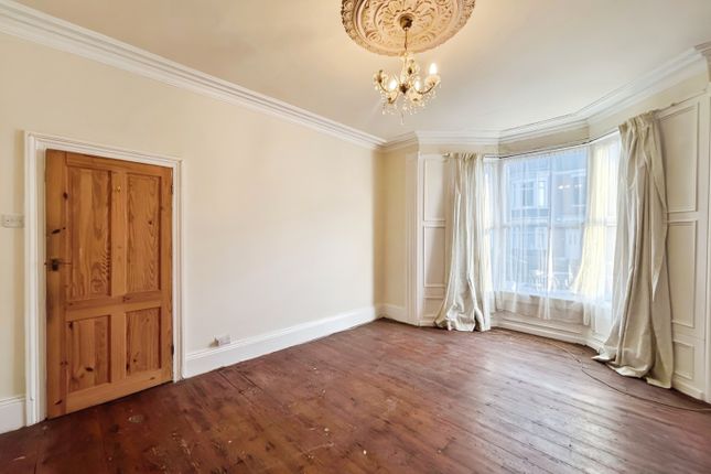 Stanhope Road, South Shields 2 bed flat for sale