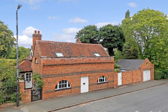 Lexden Road, Colchester, CO3 4 bed detached house for sale