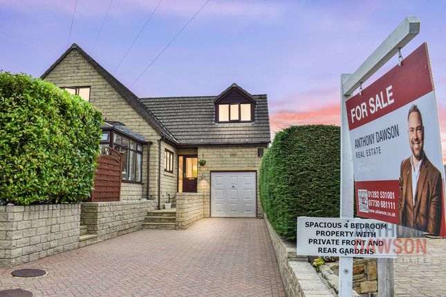 Harpers Lane, Burnley, BB12 4 bed detached house for sale
