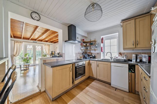 Highfield Road, Acton, London, W3 3 bed semi
