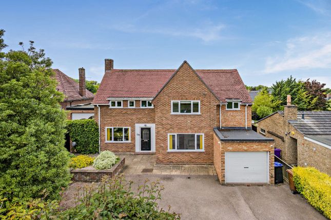 Priory Close, Royston, Hertfordshire 3 bed detached house for sale
