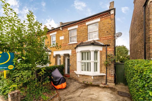St Stephens Road, Hounslow, TW3 3 bed semi