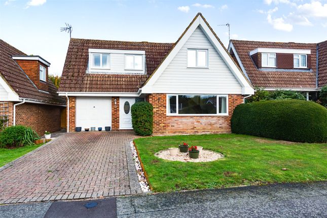 Old Cross Tree Way, Guildford GU12 3 bed bungalow for sale