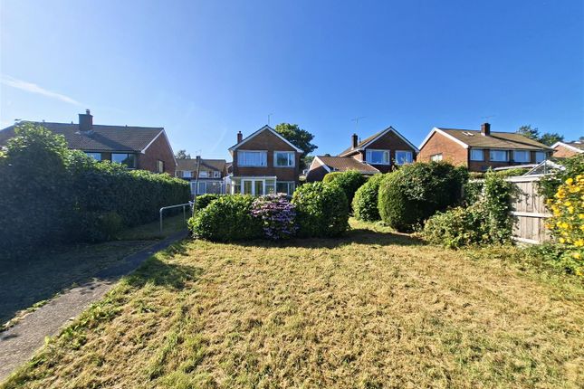 Dylan Road, Killay, Swansea 3 bed detached house for sale