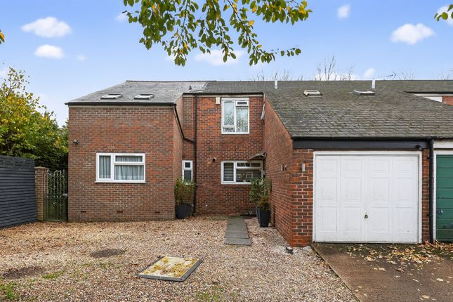 6 bedroom semi-detached house for sale