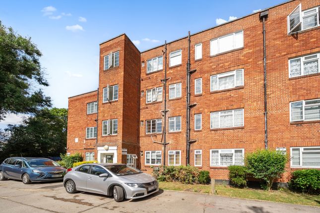 Garden Close, Ruislip 2 bed apartment for sale