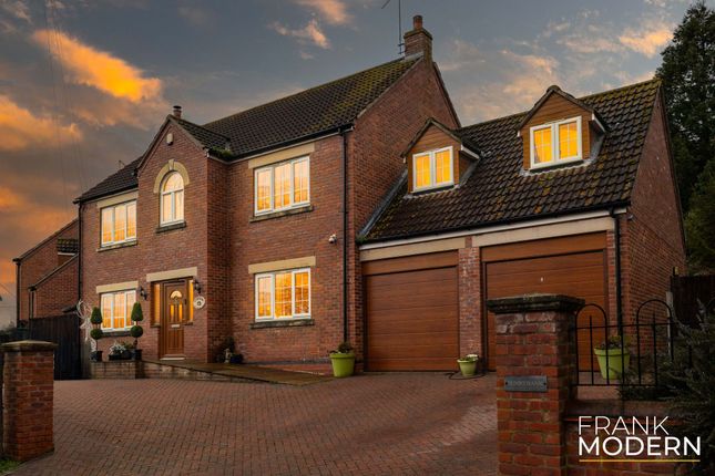 Dovecote Estate, Rippingale, PE10 5 bed detached house for sale