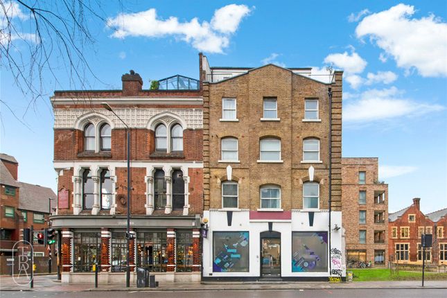 Commercial Street, London, E1 2 bed apartment for sale
