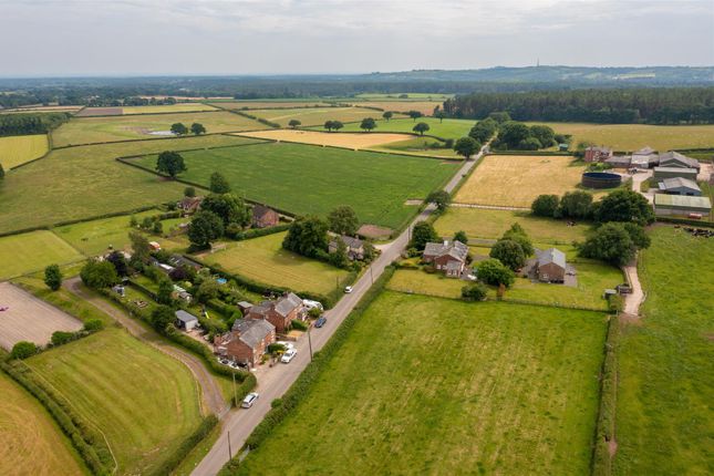 2 bedroom cottage for sale